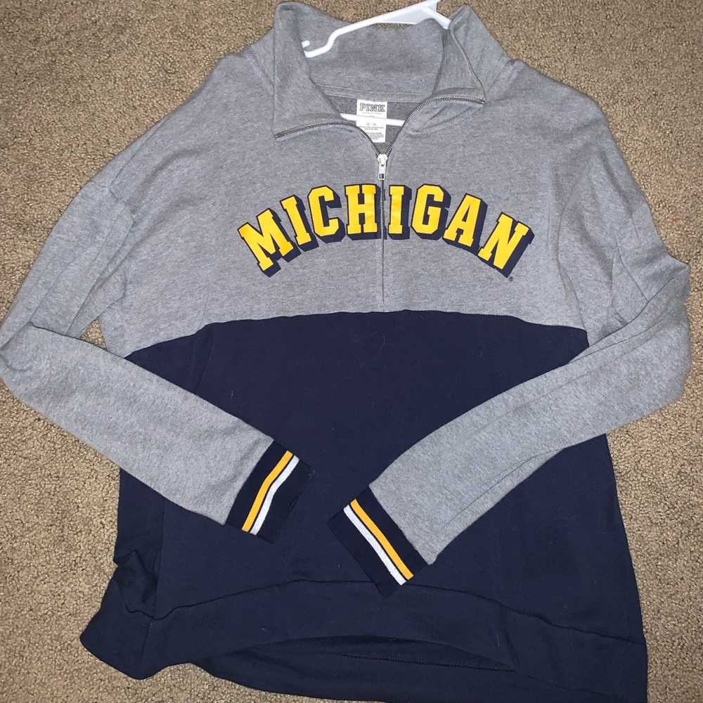 PINK VS University of Michigan 3/4 Zip